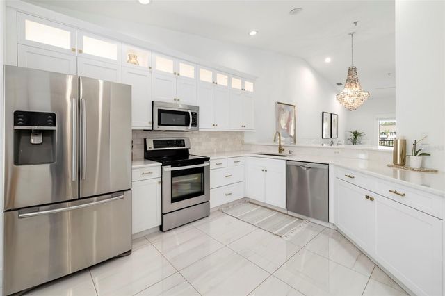 5220 HYLAND HILLS AVENUE 1226, Sarasota, FL 34241