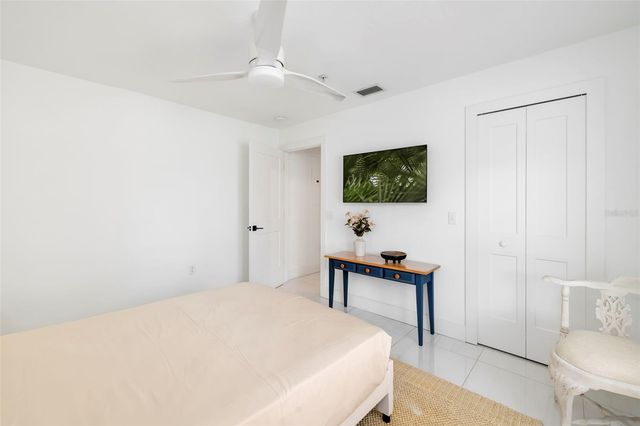 5220 HYLAND HILLS AVENUE 1226, Sarasota, FL 34241