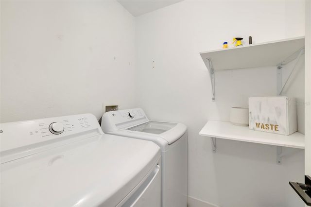 5220 HYLAND HILLS AVENUE 1226, Sarasota, FL 34241
