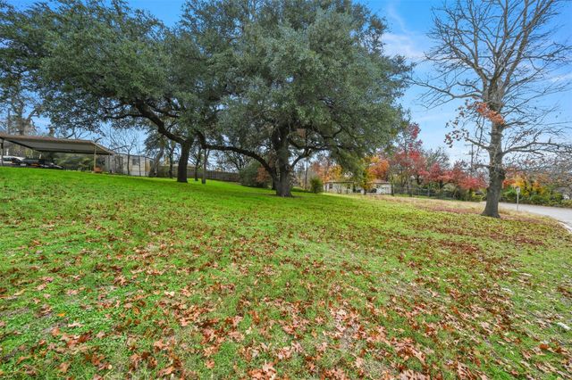 7533 Foster Drive, Lake Worth, TX 76135