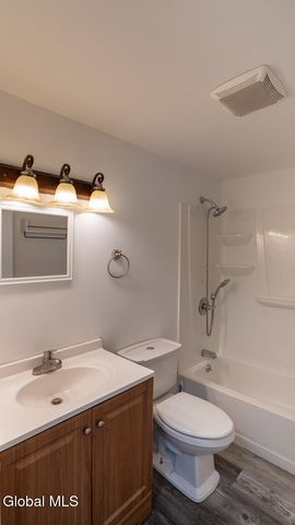 54 New York Avenue, East Greenbush, NY 12144