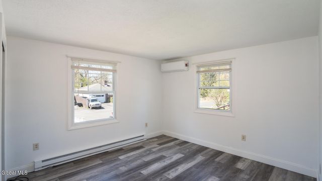 54 New York Avenue, East Greenbush, NY 12144