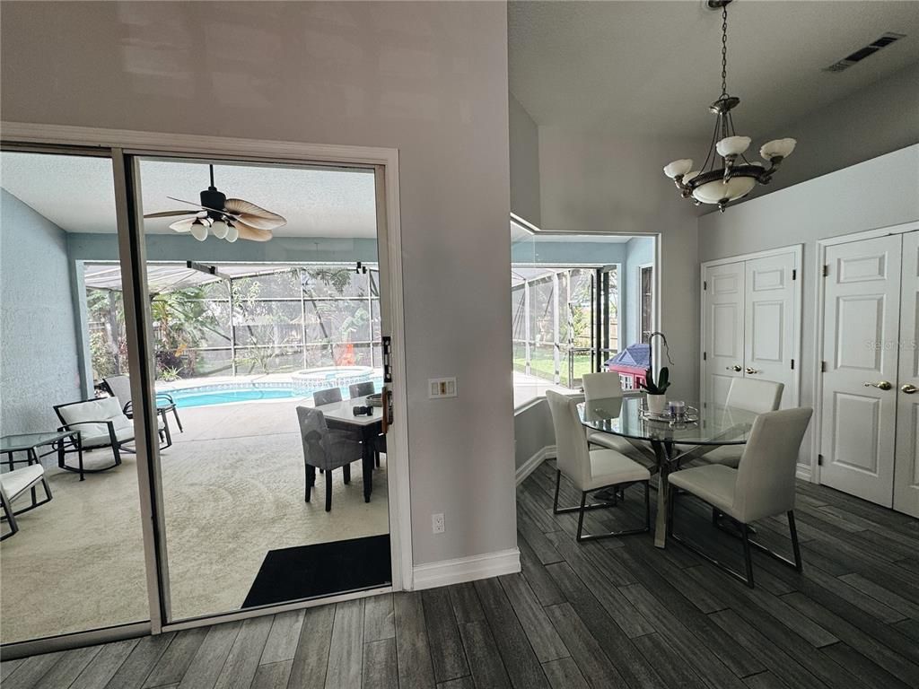Image 17 of property listing at 10095 BRANDON CIRCLE, Orlando, FL 32836