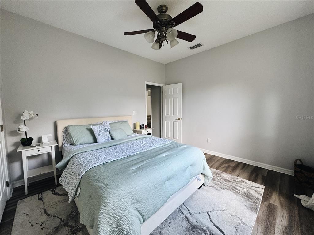 Image 19 of property listing at 10095 BRANDON CIRCLE, Orlando, FL 32836