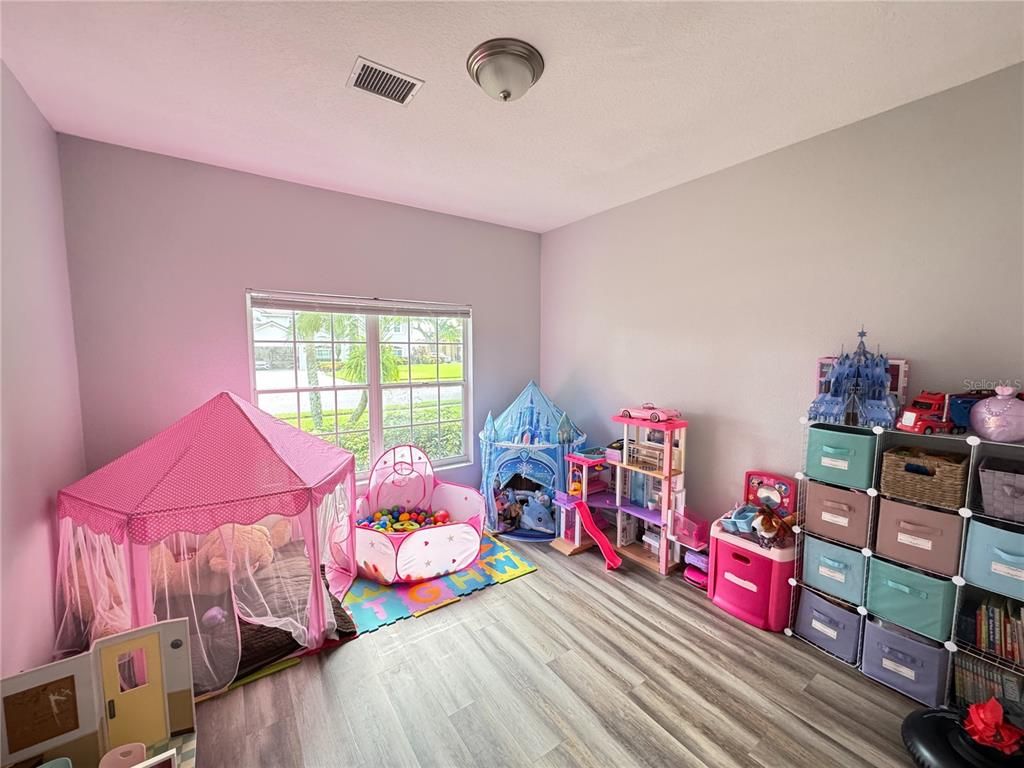 Image 21 of property listing at 10095 BRANDON CIRCLE, Orlando, FL 32836