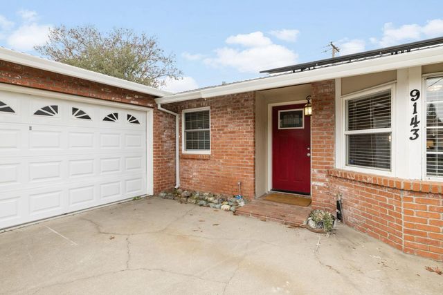 9143 Linda Rio Dr, Sacramento, CA 95826