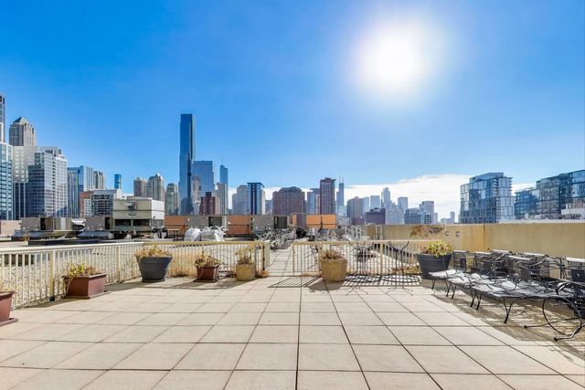 111 W Maple Street 2803, Chicago, IL 60610