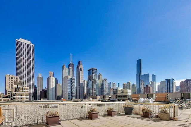 111 W Maple Street 2803, Chicago, IL 60610