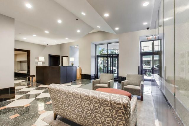 111 W Maple Street 2803, Chicago, IL 60610