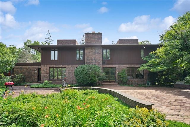 201 ASPEN Lane, Highland Park, IL 60035