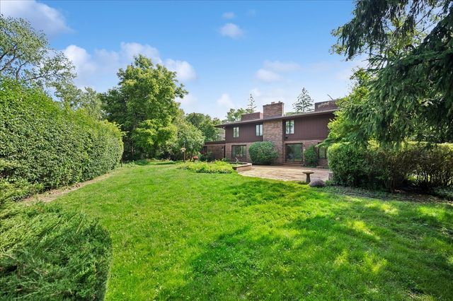 201 ASPEN Lane, Highland Park, IL 60035