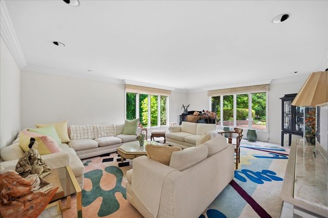 201 ASPEN Lane, Highland Park, IL 60035