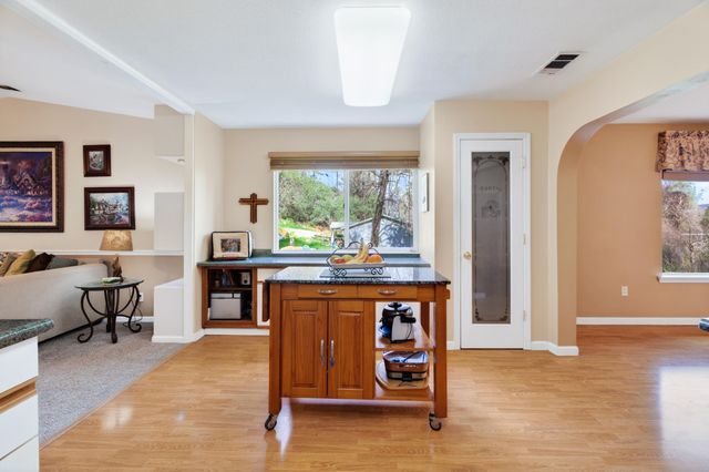 2147 Montana Avenue, Shasta Lake, CA 96019