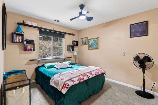 2147 Montana Avenue, Shasta Lake, CA 96019