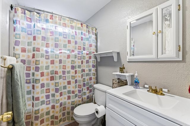 2147 Montana Avenue, Shasta Lake, CA 96019