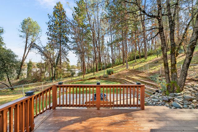 2147 Montana Avenue, Shasta Lake, CA 96019