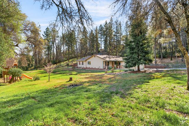2147 Montana Avenue, Shasta Lake, CA 96019