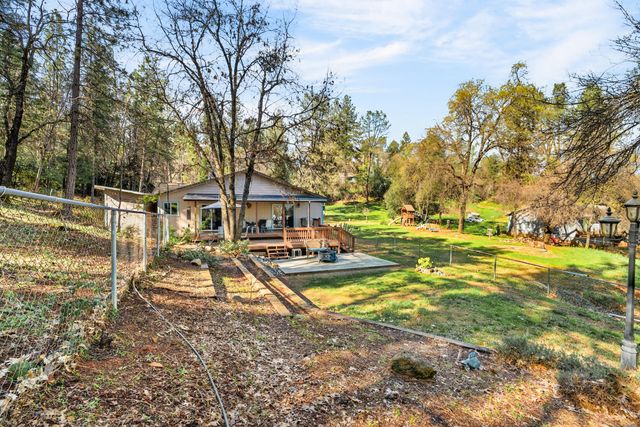 2147 Montana Avenue, Shasta Lake, CA 96019