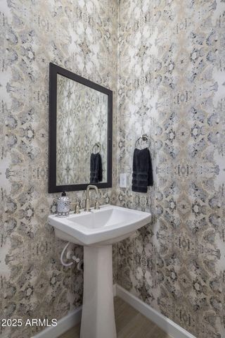 17022 N 51ST Place, Scottsdale, AZ 85254