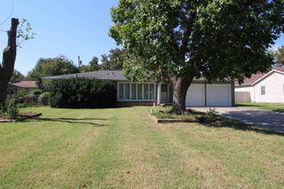 153 Eunice St, El Dorado, KS 67042