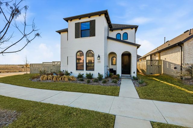 1736 Bonsmara Drive, Northlake, TX 76247