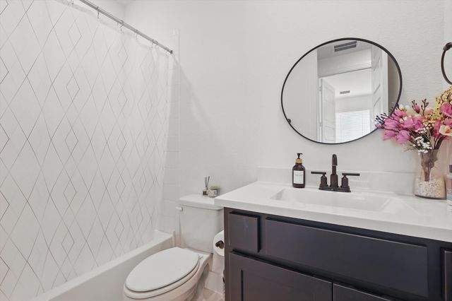 1736 Bonsmara Drive, Northlake, TX 76247