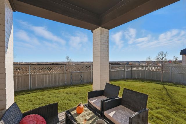 1736 Bonsmara Drive, Northlake, TX 76247