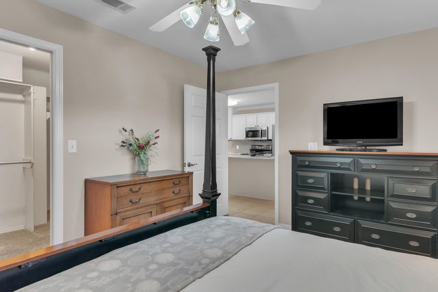 1807 FLAGSTONE DR, Longview, TX 75605