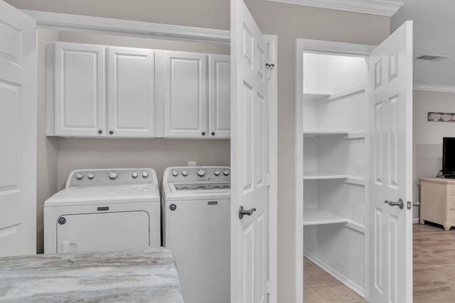 1807 FLAGSTONE DR, Longview, TX 75605