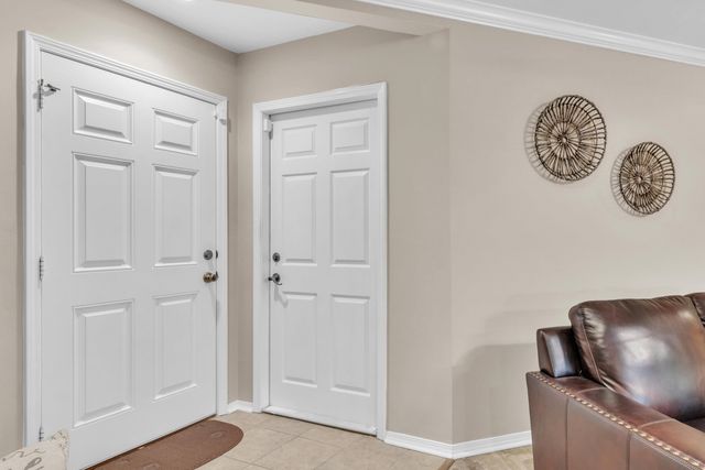 1807 FLAGSTONE DR, Longview, TX 75605