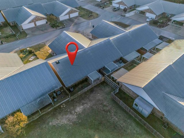 1807 FLAGSTONE DR, Longview, TX 75605