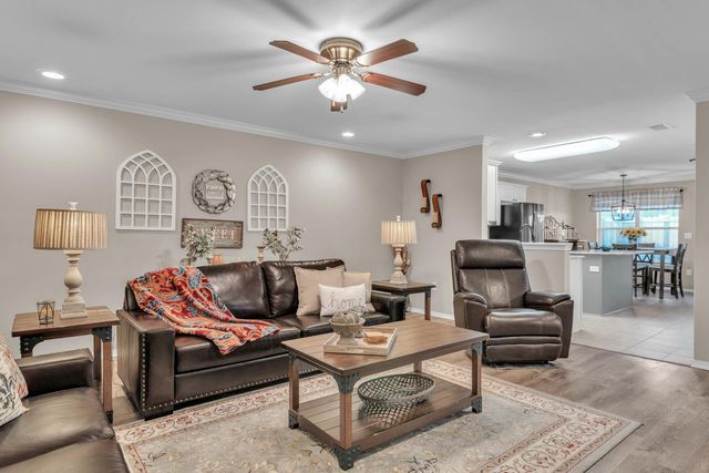 1807 FLAGSTONE DR, Longview, TX 75605