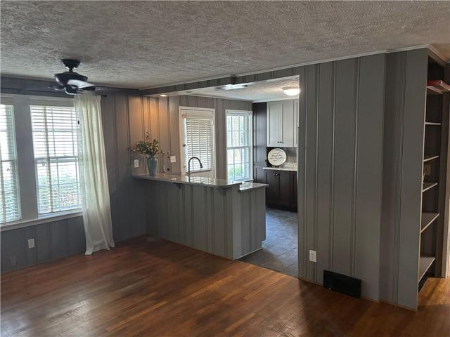 323 West Avenue, Cartersville, GA 30120