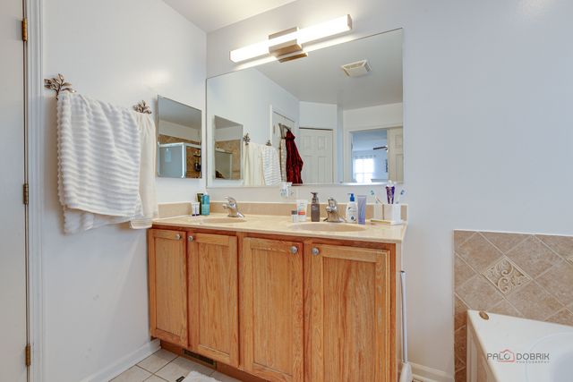 578 N Overlook Trail, Round Lake, IL 60073