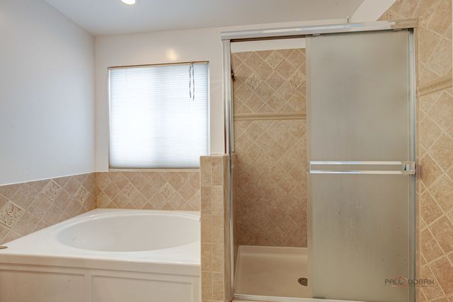 578 N Overlook Trail, Round Lake, IL 60073