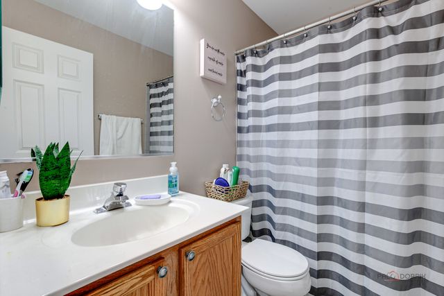 578 N Overlook Trail, Round Lake, IL 60073