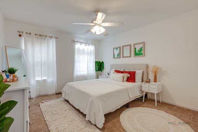 578 N Overlook Trail, Round Lake, IL 60073