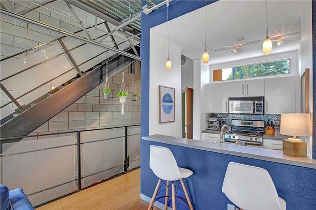 4801 S Congress Ave B2, Austin, TX 78745
