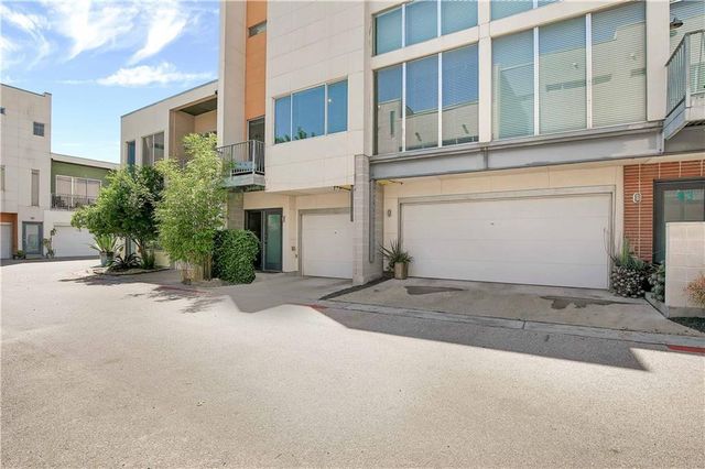 4801 S Congress Ave B2, Austin, TX 78745