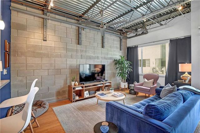 4801 S Congress Ave B2, Austin, TX 78745