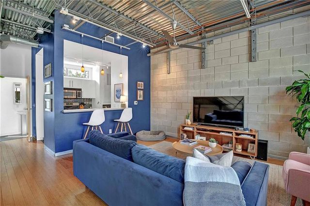 4801 S Congress Ave B2, Austin, TX 78745