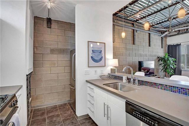 4801 S Congress Ave B2, Austin, TX 78745