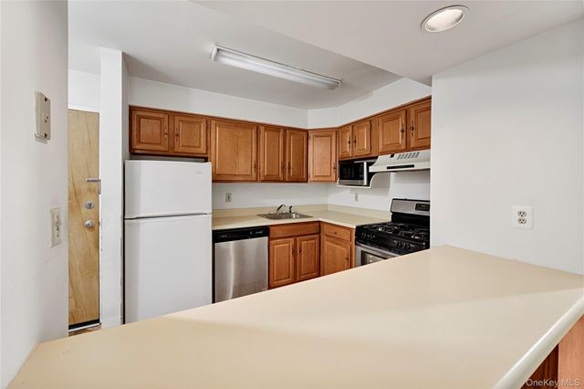 46 Union Street 2C, New Rochelle, NY 10805