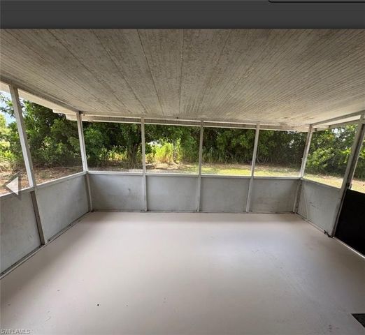 424 Valley DR, Lehigh Acres, FL 33936