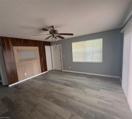 424 Valley DR, Lehigh Acres, FL 33936