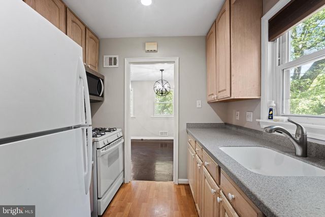 121 WHITMOOR TER, Silver Spring, MD 20901