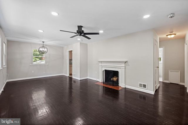 121 WHITMOOR TER, Silver Spring, MD 20901