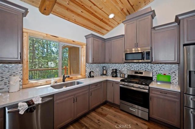 374 Northern Cross, Big Bear Lake, CA 92315