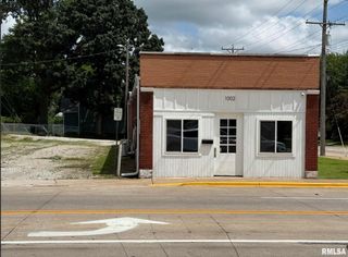 1002 N 24TH Street, Quincy, IL 62301