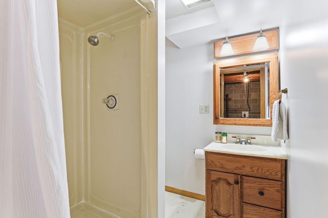 51 White Bear Avenue S, Saint Paul, MN 55106